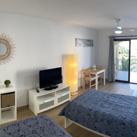 Castle Harbour Los Cristianos Beautiful Studio With Pool View Extérieur photo
