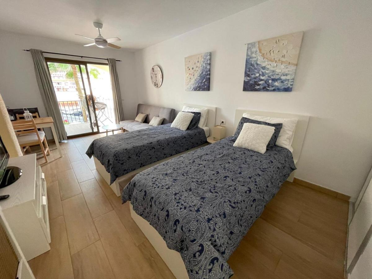 Castle Harbour Los Cristianos Beautiful Studio With Pool View Extérieur photo