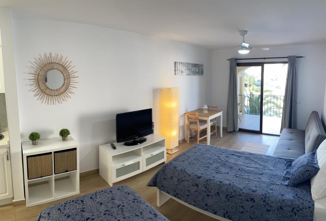 Castle Harbour Los Cristianos Beautiful Studio With Pool View Extérieur photo